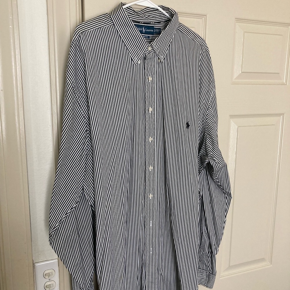 Authentic Ralph Lauren Polo shirts slightly worn they all was bought at Dillards - Picture 14 of 16